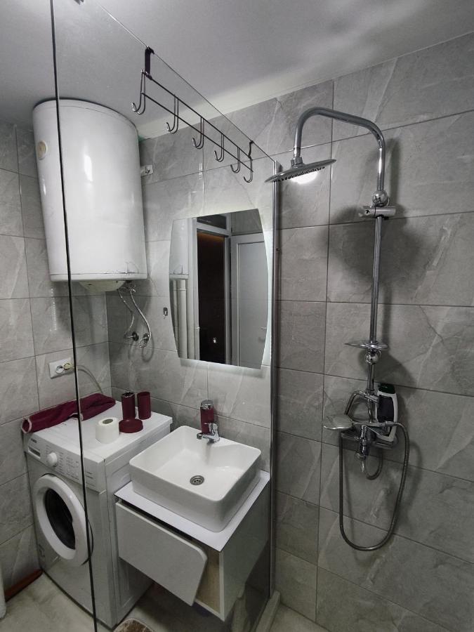 Msm-2 Apartment พริสตีนา ภายนอก รูปภาพ