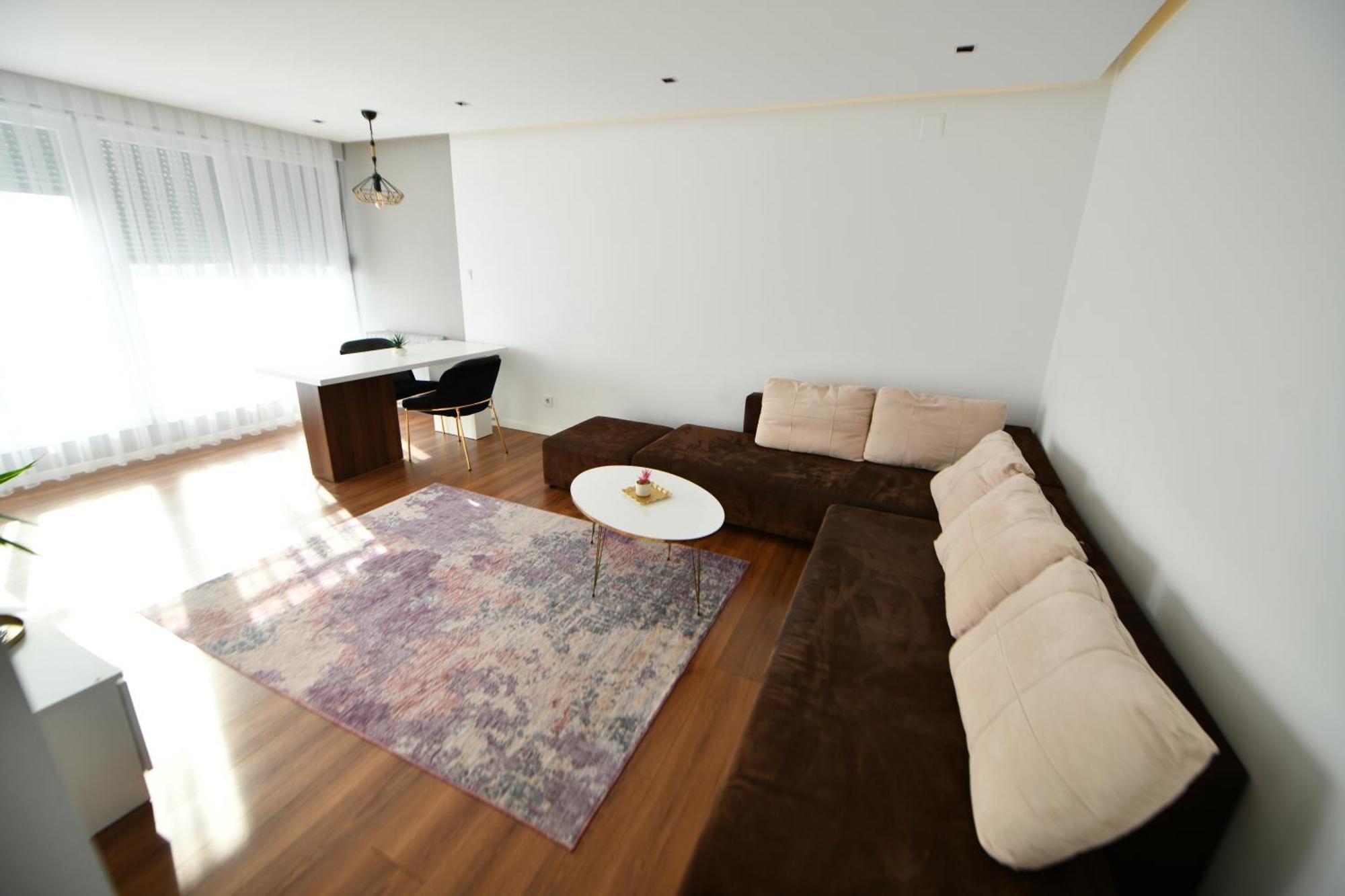Msm-2 Apartment พริสตีนา ภายนอก รูปภาพ