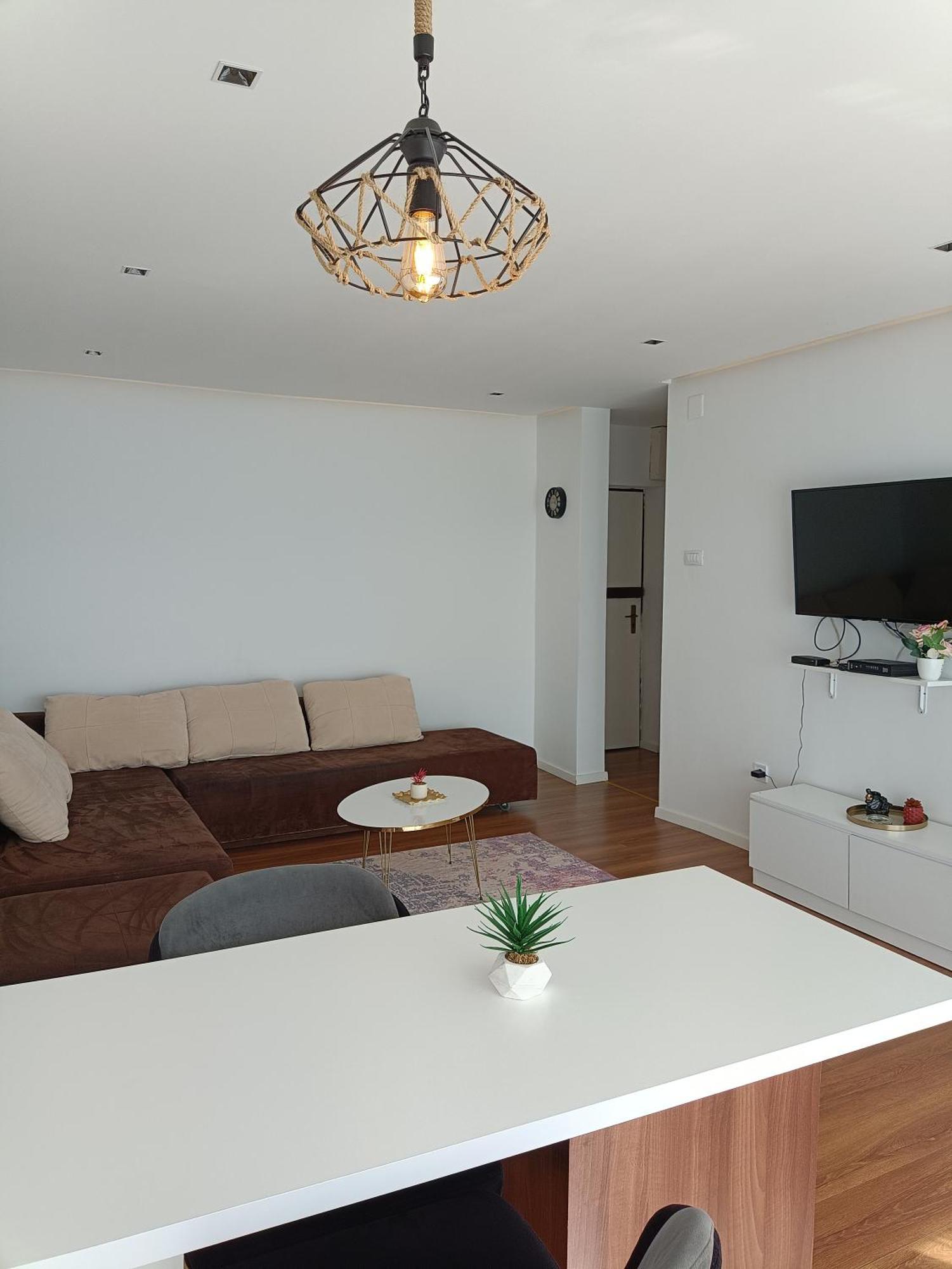 Msm-2 Apartment พริสตีนา ภายนอก รูปภาพ