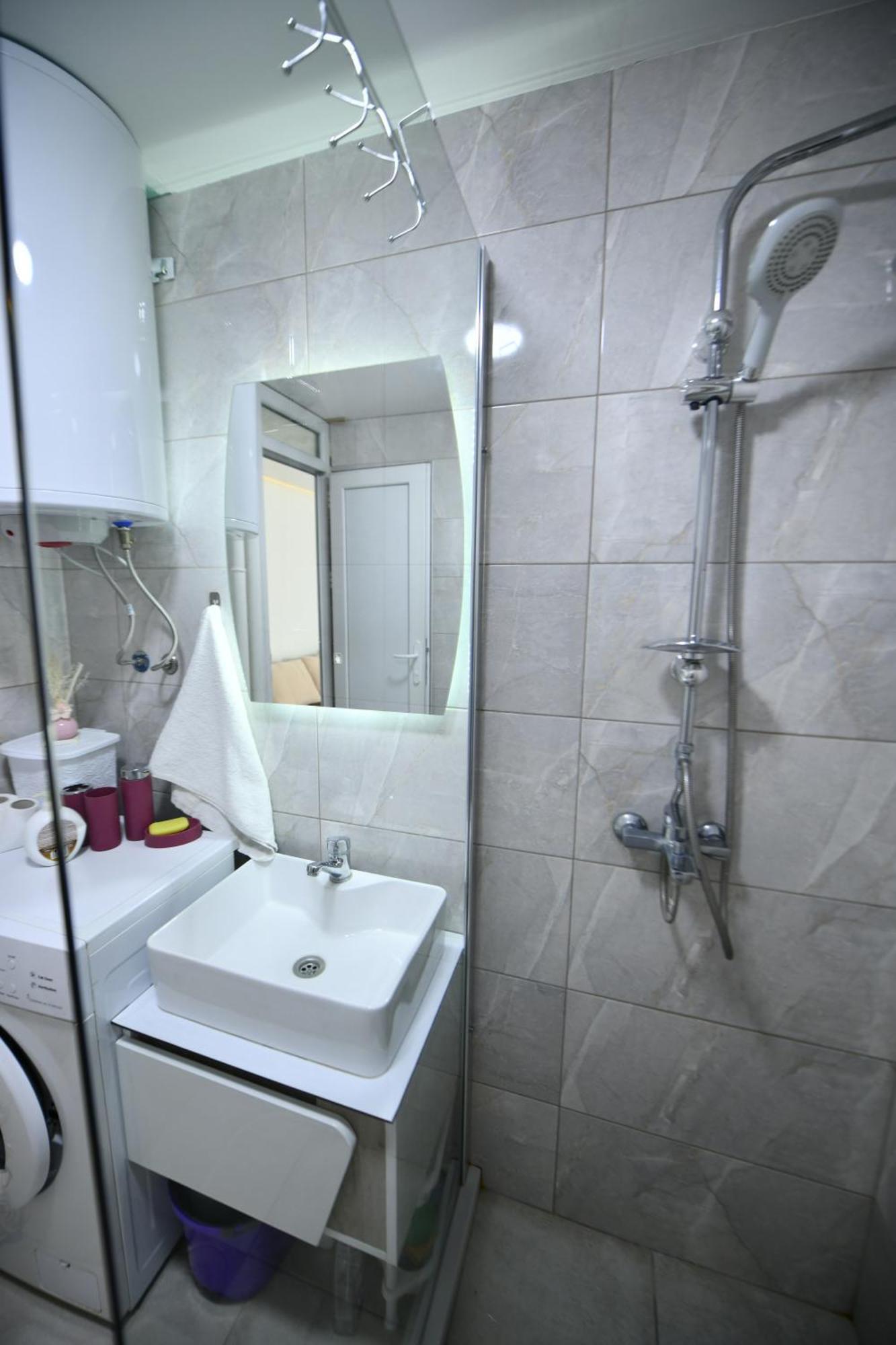 Msm-2 Apartment พริสตีนา ภายนอก รูปภาพ